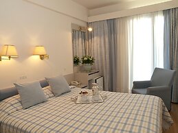 The Park Hotel Piraeus