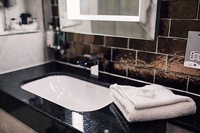 Manor House Hotel & Spa