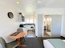 ASURE Fountain Resort Motel