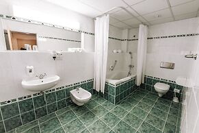 Pannonia Hotel