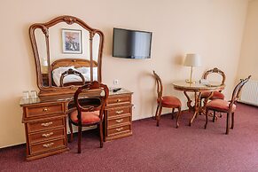 Pannonia Hotel