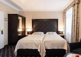 Pytloun Old Armoury Hotel Prague