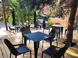 Best Western Santakos Hotel