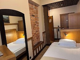 Best Western Santakos Hotel