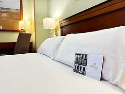 Becquer Hotel, Historic City Center