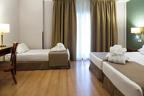 Becquer Hotel, Historic City Center