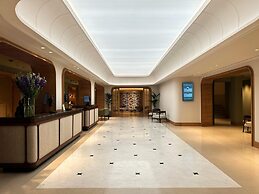 Becquer Hotel, Historic City Center