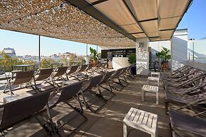 Becquer Hotel, Historic City Center
