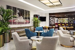 Becquer Hotel, Historic City Center