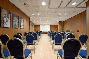 Becquer Hotel, Historic City Center