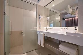 Becquer Hotel, Historic City Center