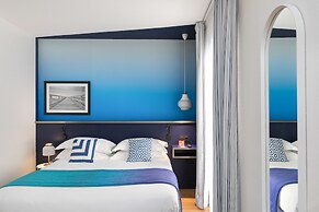 The Deck Hotel by HappyCulture