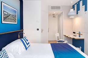 The Deck Hotel by HappyCulture