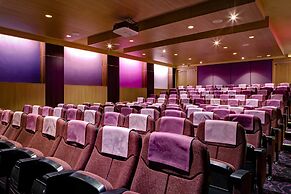 Hotel Charlemagne By HappyCulture