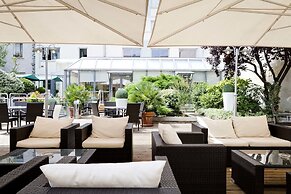 Hotel Charlemagne By HappyCulture