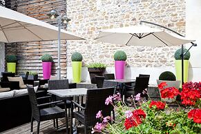 Hotel Charlemagne By HappyCulture