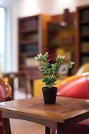Hotel Charlemagne By HappyCulture