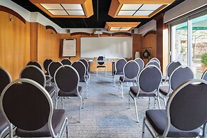 Hotel Charlemagne By HappyCulture
