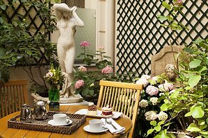 Hotel Chambiges Elysées