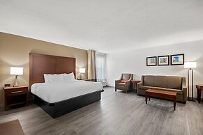 Comfort Inn & Suites Cincinnati Eastgate