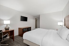 Comfort Inn & Suites Cincinnati Eastgate