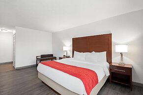 Comfort Inn & Suites Cincinnati Eastgate