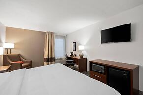 Comfort Inn & Suites Cincinnati Eastgate