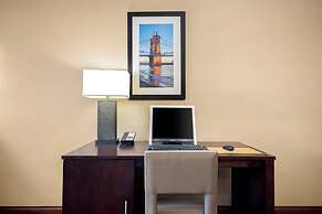 Comfort Inn & Suites Cincinnati Eastgate