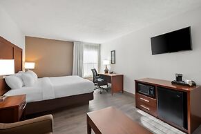 Comfort Inn & Suites Cincinnati Eastgate