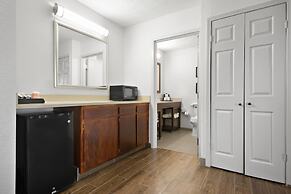 Comfort Inn & Suites Cincinnati Eastgate