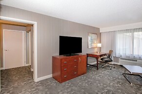 Courtyard by Marriott Oakland Airport