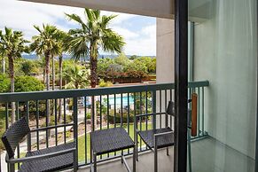 Courtyard by Marriott Oakland Airport