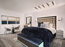 Sunset Marquis