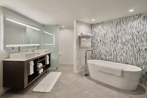 Sunset Marquis