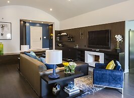 Sunset Marquis