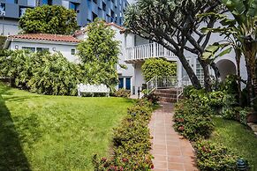 Sunset Marquis
