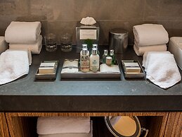Sunset Marquis