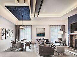 Sunset Marquis