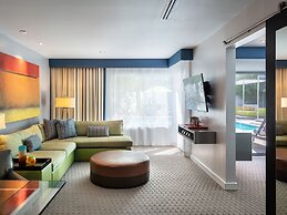 Sunset Marquis