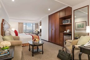 Discovery Suites