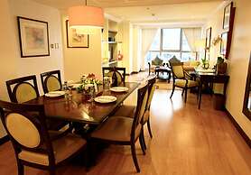 Discovery Suites