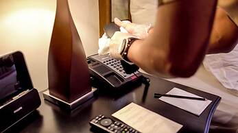 Discovery Suites