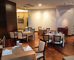 Discovery Suites