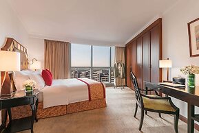 Discovery Suites