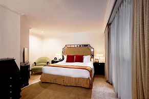 Discovery Suites