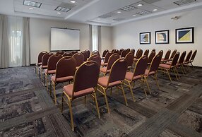 Hampton Inn Boston - Logan Airport