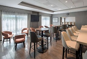 Hampton Inn Boston - Logan Airport