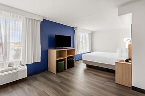 Spark by Hilton Oak Forest