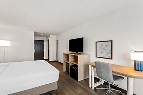 Spark by Hilton Oak Forest