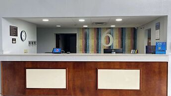 Motel 6 Canton, MS